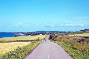 A view of the gentle bike paths and roads around Lac-Saint-Jean, following the Veloroute des Bluets – a section of Quebec’s Route Verte cycling network.