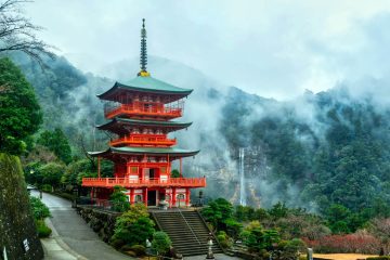 This image shows the iconic Seiganto-ji Temple, a Tendai Buddhist temple located in Wakayama Prefecture, Japan